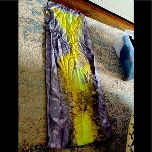 Beautiful silk like scarf ⭐️